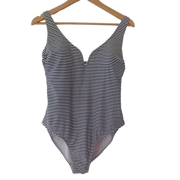 Womens Niptuck Swimsuit One Piece 10 Striped Navy Blue Slimming Multi Fit Cup - Picture 1 of 6